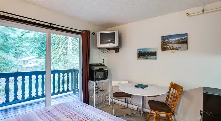Mt. Baker Lodging Condo #09 - Sleeps 2!