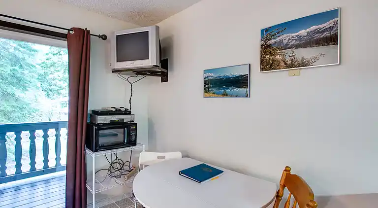 Mt. Baker Lodging Condo #09 - Sleeps 2!