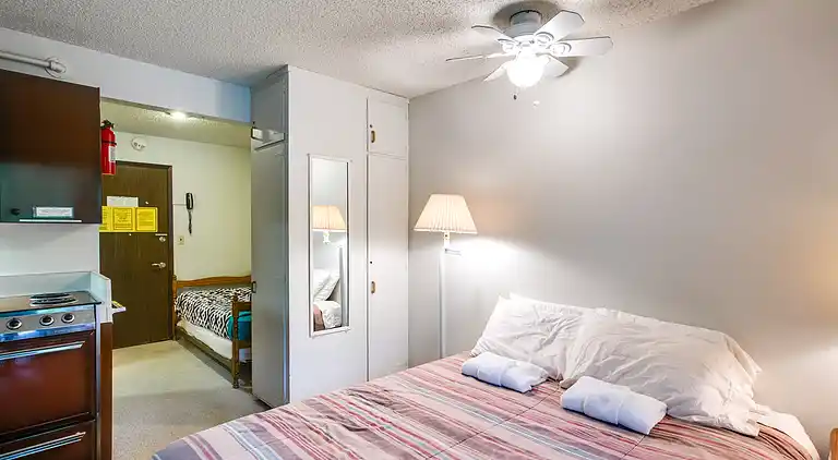 Mt. Baker Lodging Condo #09 - Sleeps 2!