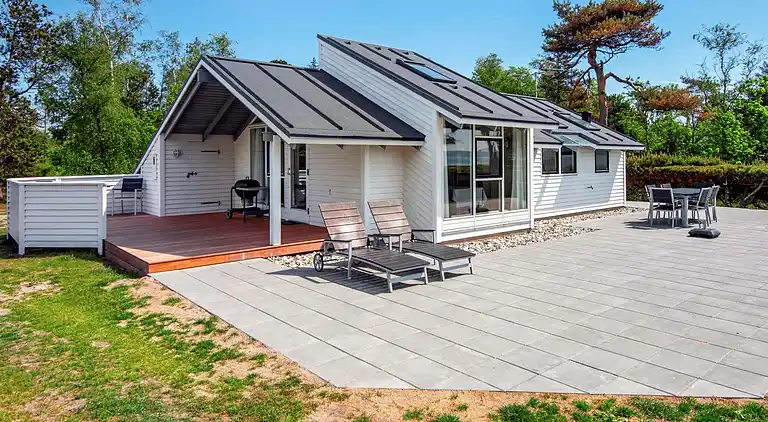 Semesterbostad i Knebel