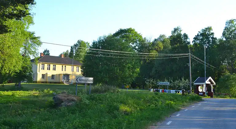 Former school building in the heart of Värmland