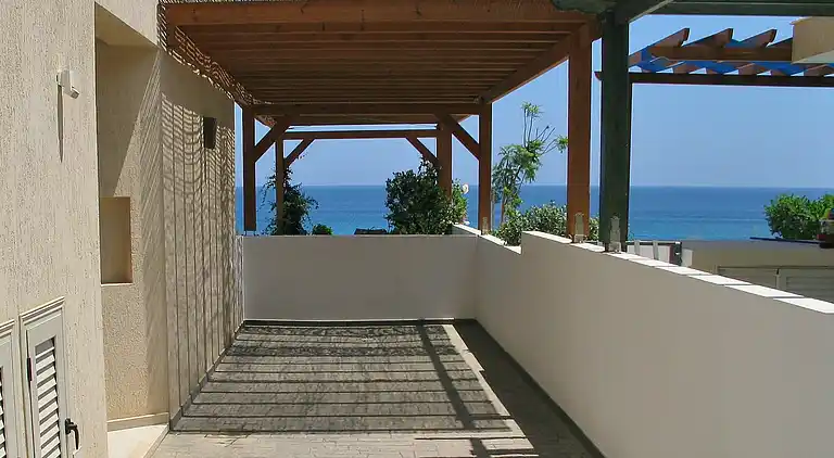 Sea facing 4 bedroom beach Eco house