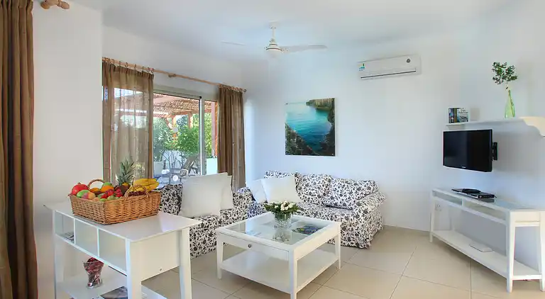 Sea facing 4 bedroom beach Eco house