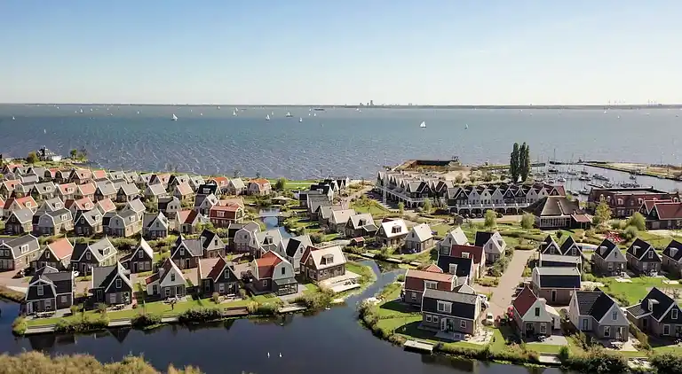 Holiday home in Uitdam