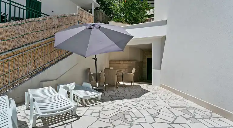 Apartment in Drvenik