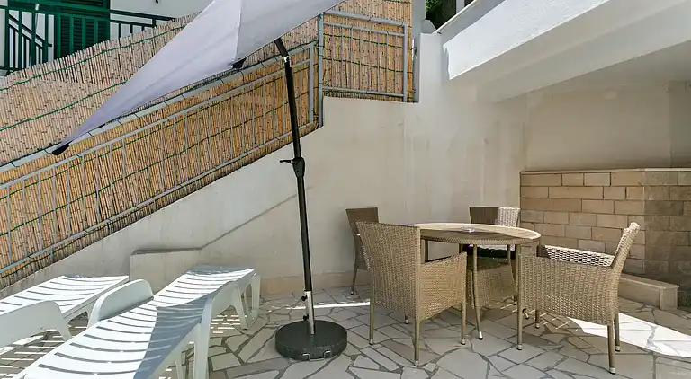 Apartment in Drvenik