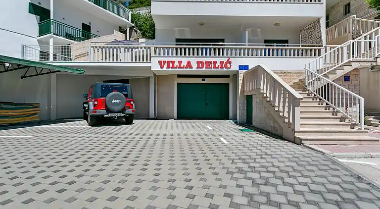 Apartment in Drvenik