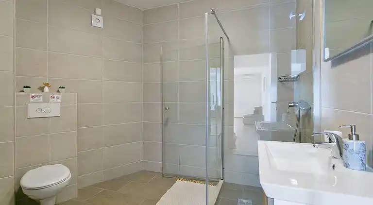 Apartment in Drvenik