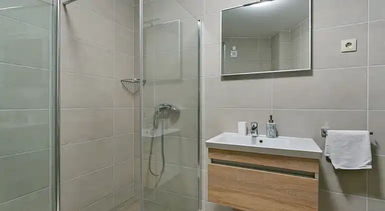 Apartment in Drvenik