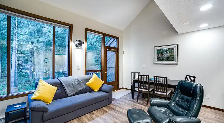 Mt. Baker Lodging Condo #68 - Sleeps 4!