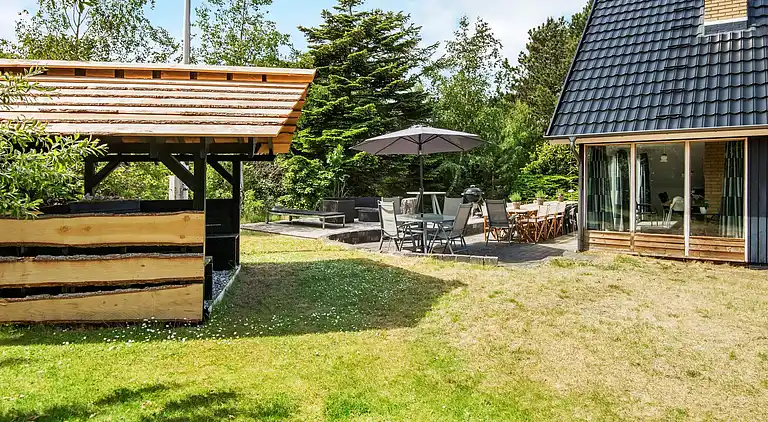 Sommerhus ved Øer Strand