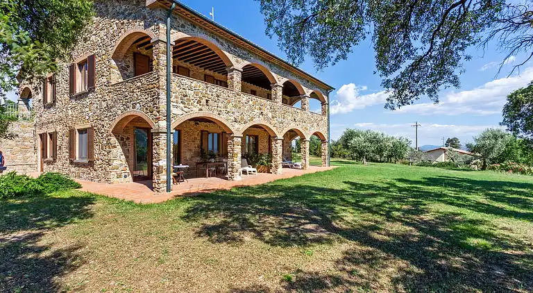 Farm house in Suvereto