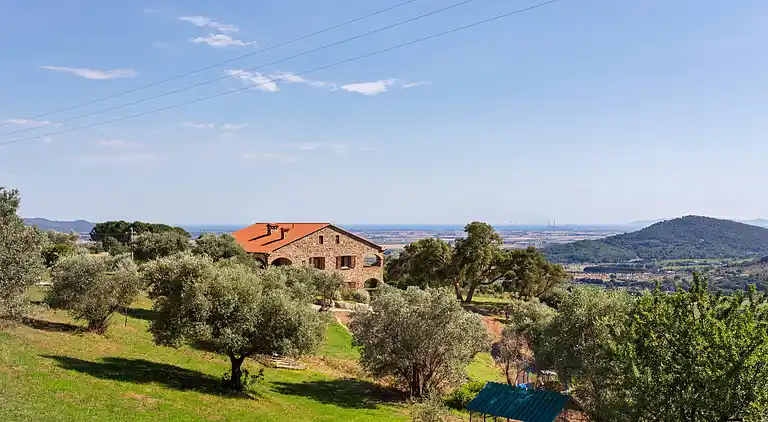 Farm house in Suvereto