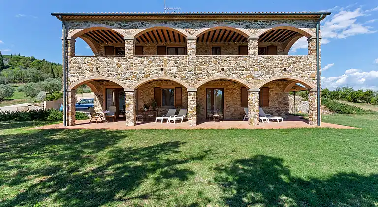 Farm house in Suvereto