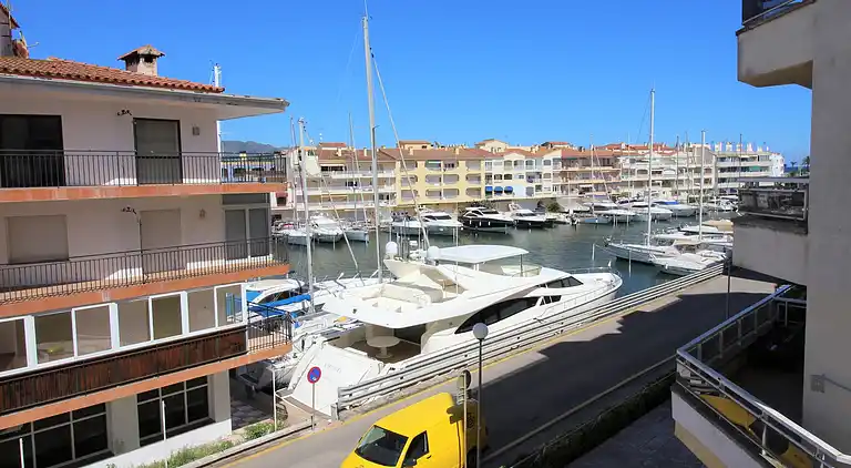 Apartment in Empuriabrava