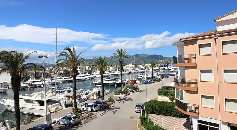 Apartment in Empuriabrava