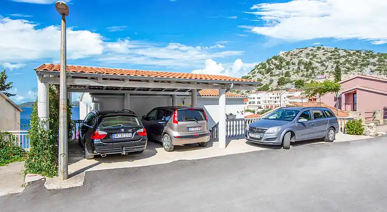 Apartment in Pakoštane