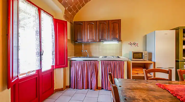 Farm house in Montescudaio