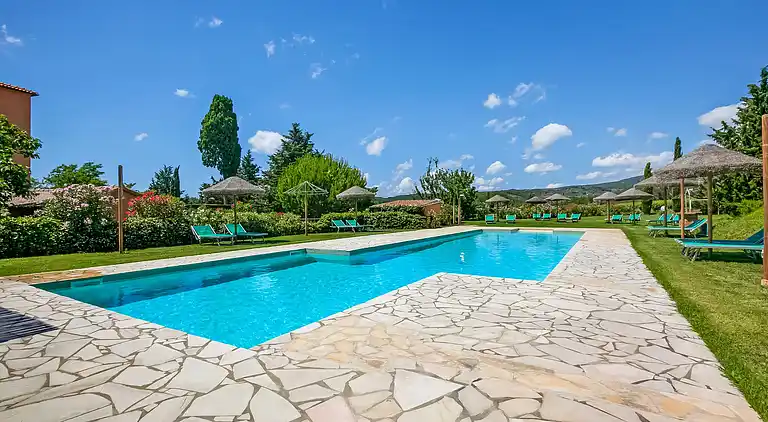 Farm house in Montescudaio