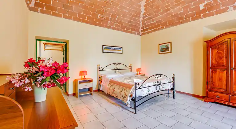 Farm house in Montescudaio