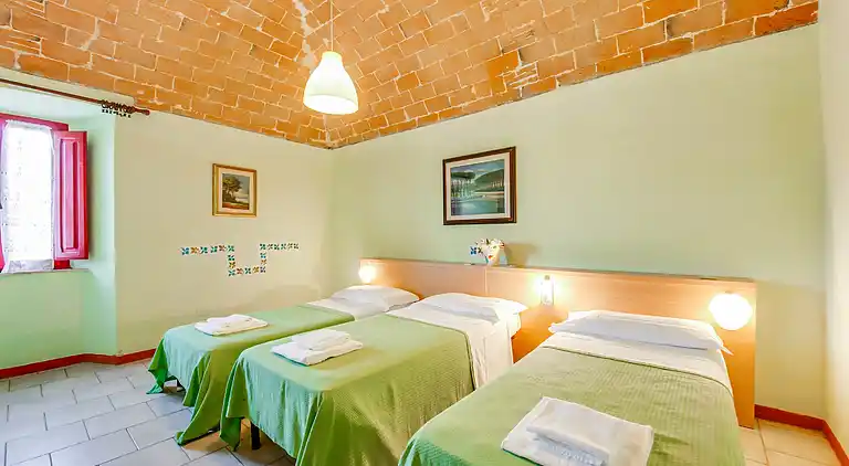 Farm house in Montescudaio