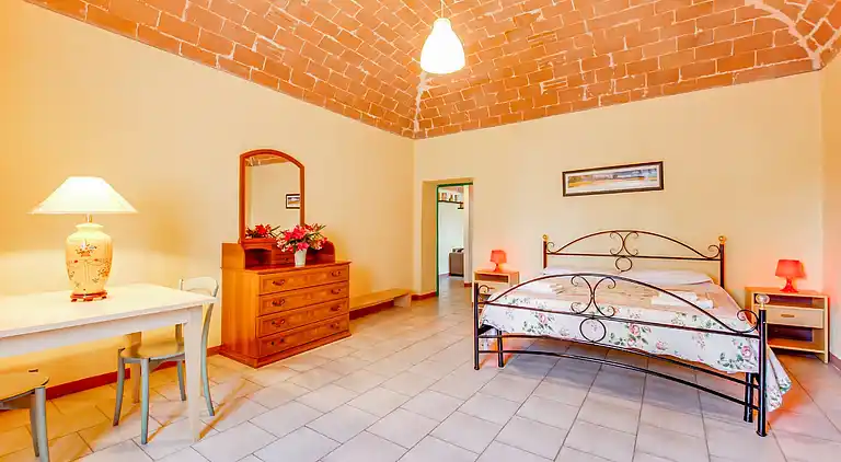 Farm house in Montescudaio