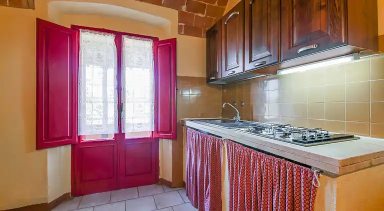 Farm house in Montescudaio