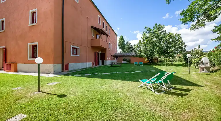 Farm house in Montescudaio