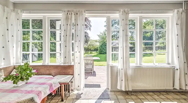 Holiday home in Oostvoorne