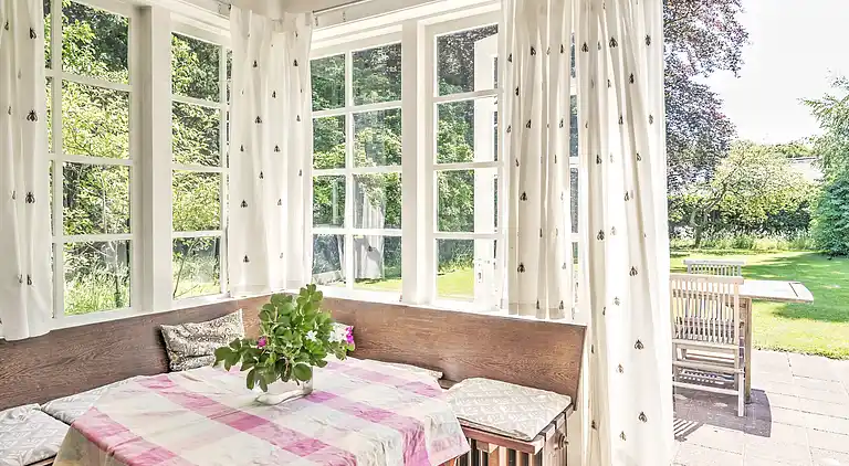 Holiday home in Oostvoorne