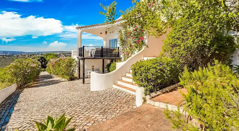 Villa in Santa Bárbara de Nexe