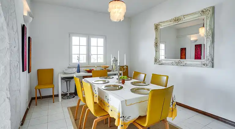 Villa in Santa Bárbara de Nexe