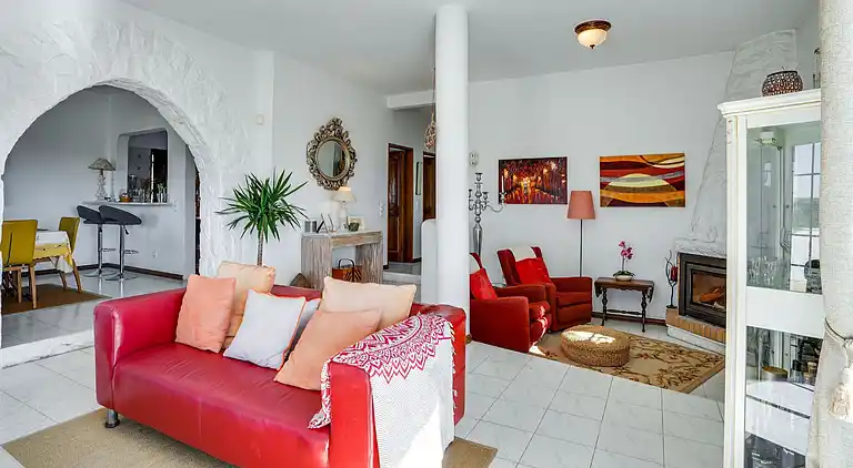 Villa in Santa Bárbara de Nexe