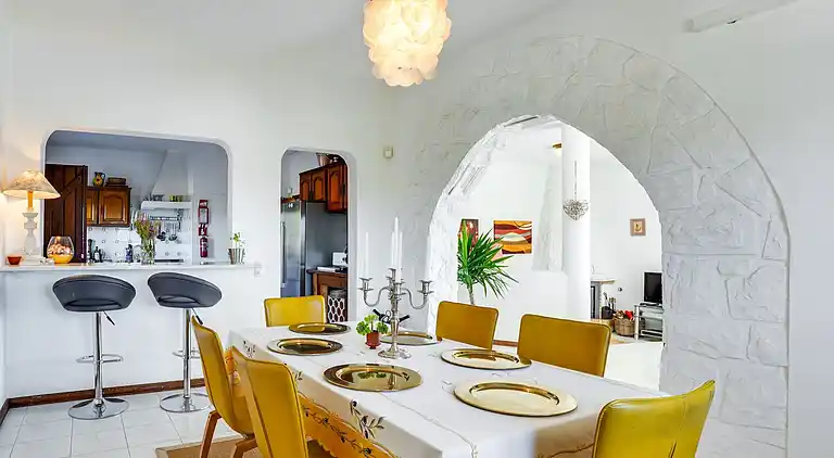 Villa in Santa Bárbara de Nexe