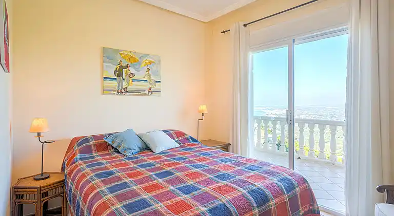 Sommerhus i Puerto Campomanes-Grenwich