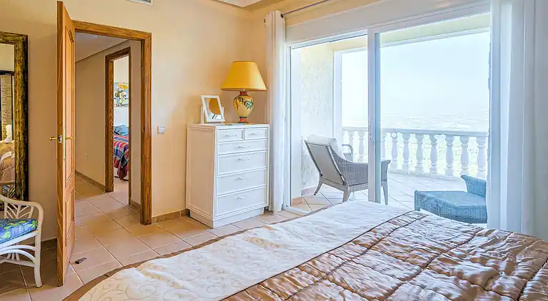 Sommerhus i Puerto Campomanes-Grenwich