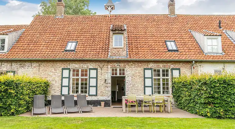 Gårdhus i Damme