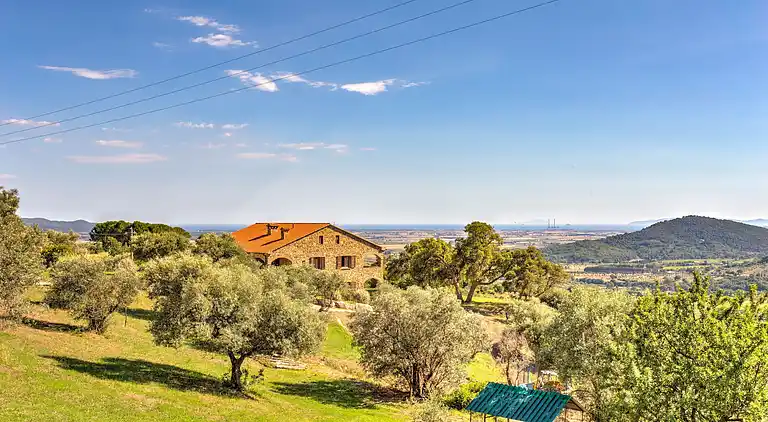 Gårdshus i Suvereto