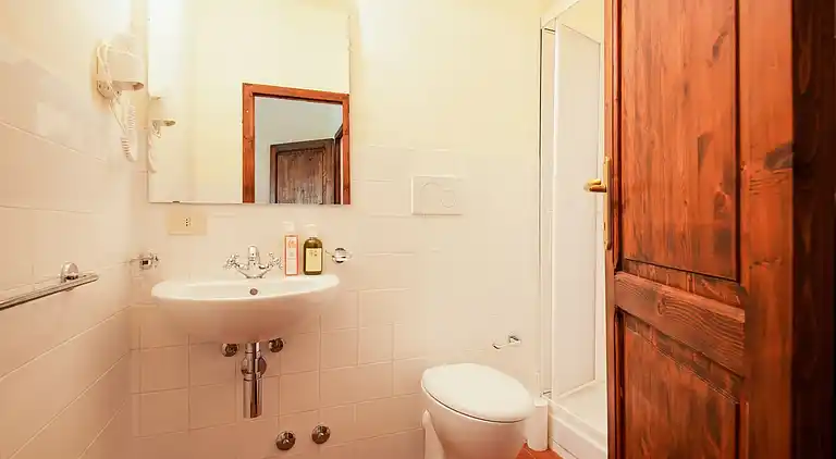 Farm house in Terricciola