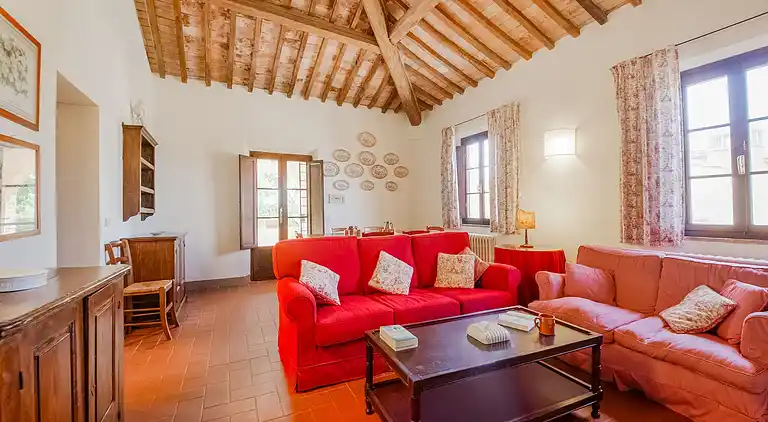 Farm house in Terricciola