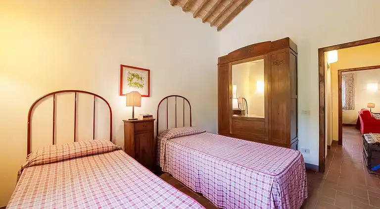 Farm house in Terricciola