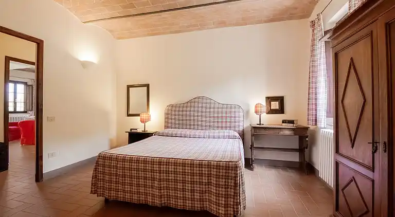 Farm house in Terricciola