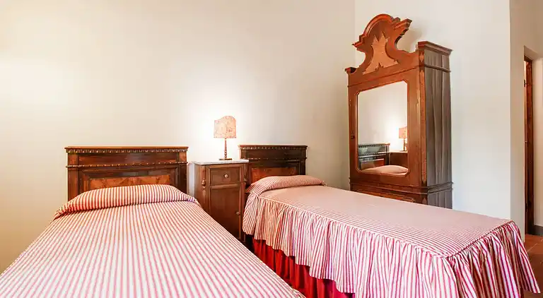 Farm house in Terricciola