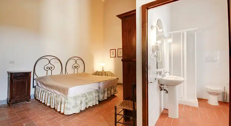 Farm house in Terricciola