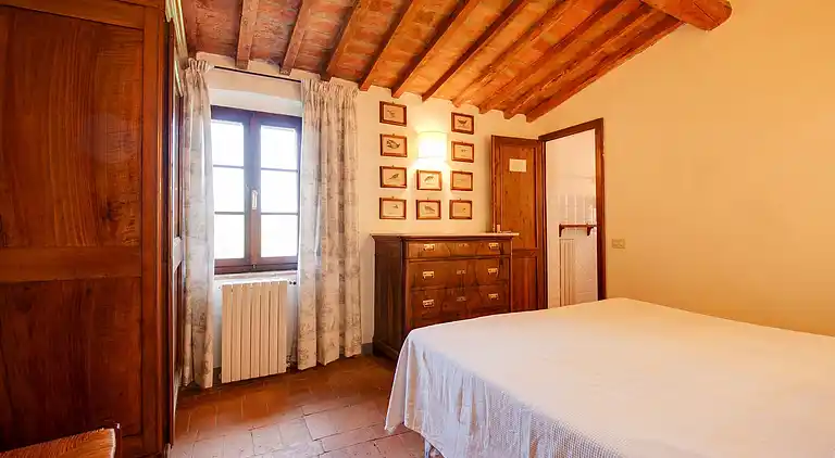 Farm house in Terricciola