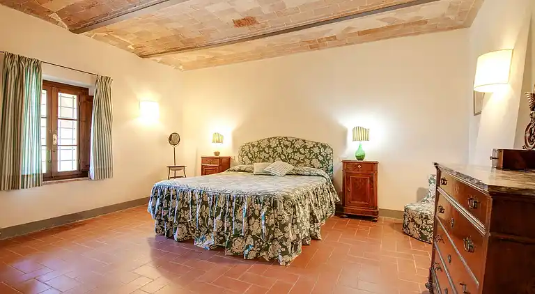 Farm house in Terricciola