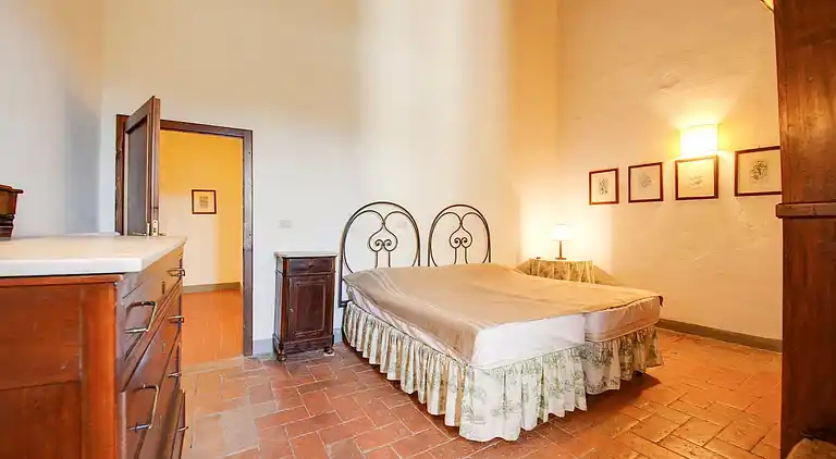 Farm house in Terricciola