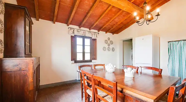 Farm house in Terricciola