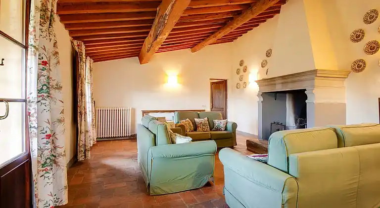 Farm house in Terricciola