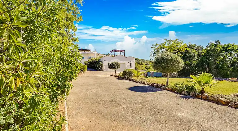 Villa in Santa Bárbara de Nexe